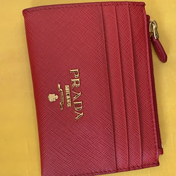prada zip card case